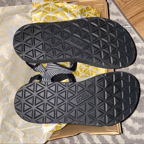 NWT 10 Teva Midform Universal Candy Stripe Black - Picture 6 of 9